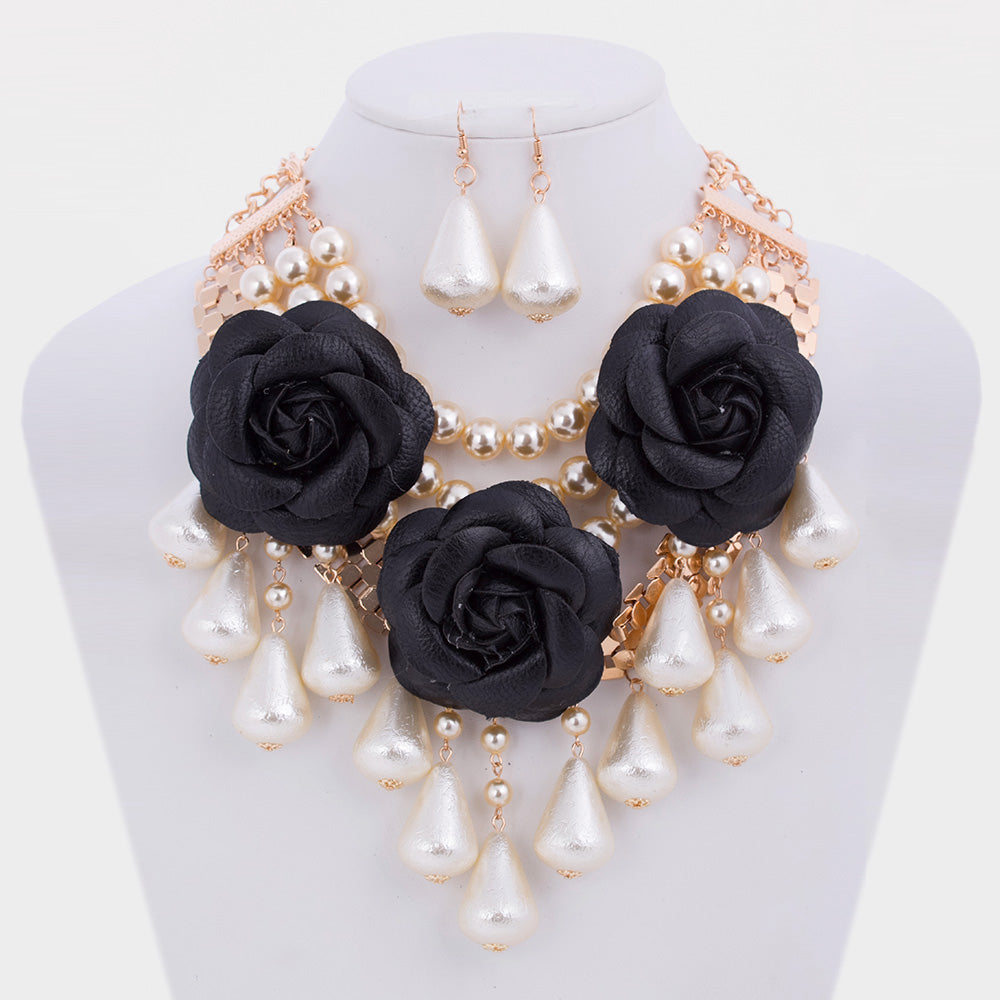 Chunky Rose Pearl Necklace Set